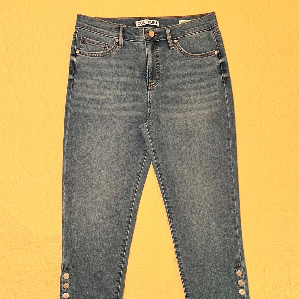 Code Bleu Chelsea Capri Jeans